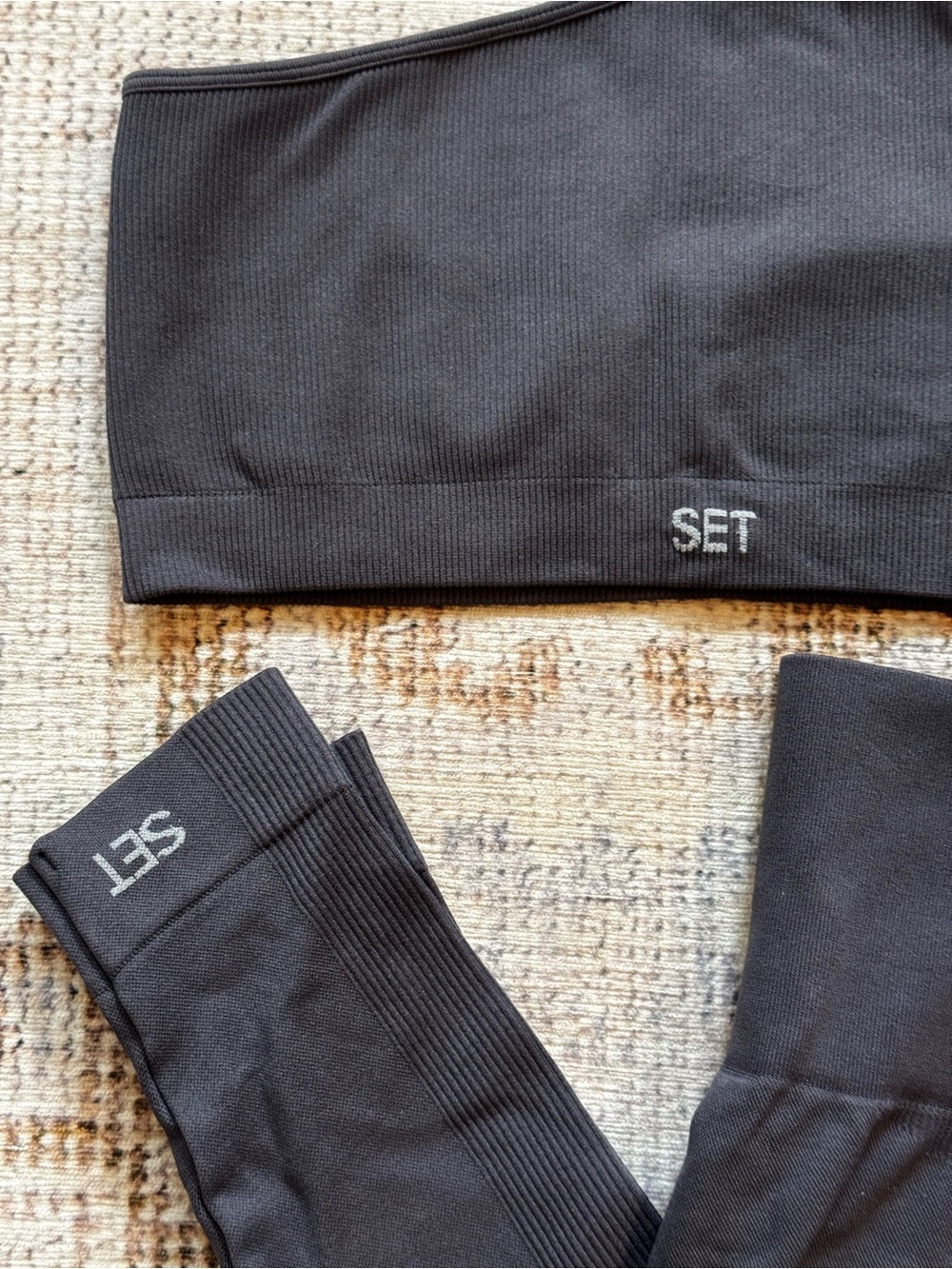 SET ACTIVE Matching Set - Picture 4 of 4